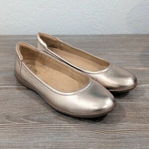 Near New Naturalizer Flexy Leather Gold Metallic Ballet Flats Shoes Size 7